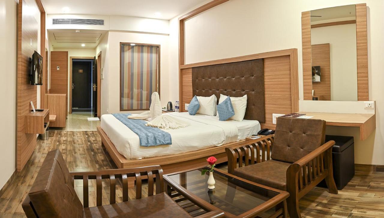 Hotel Laxmi Empire GOA Exterior photo